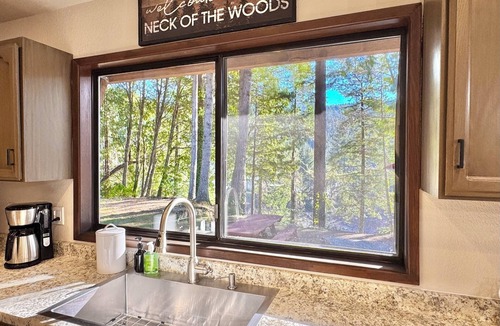 Hiouchi House | New! Redwoods ON The River in Hiouchi, CA in the Heart of the Redwood Forest