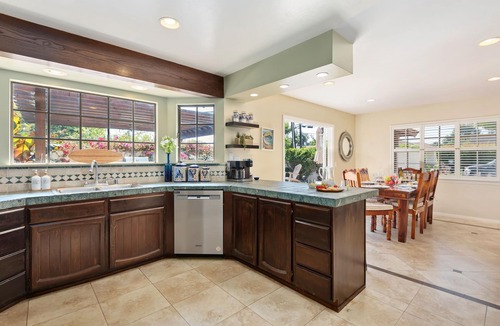 West Mesa House | NEW to the Market - Sweet Casa De Sueno - 3 BD 2 BA, Jacuzzi - Walk to the beach
