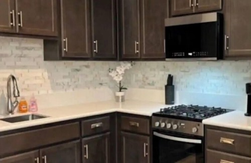Martinez House | NEW! Updated guest house!