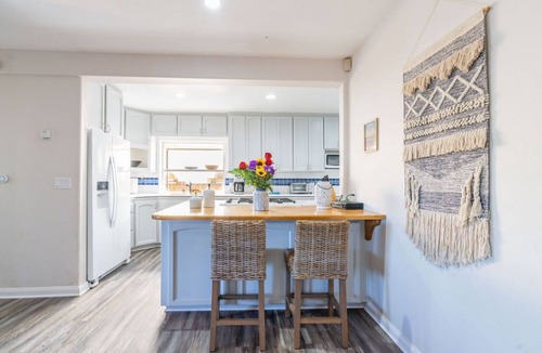 Village of La Jolla House | Newly Remodeled-La Jolla Village's Premier Haven!