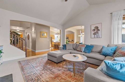 Old Farm District House | Newly updated! Top-Rated Bend Getaway – Family Fun, Adventure & Comfort!