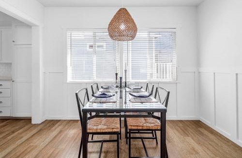 West Newport House | Newport Coastal Comfort