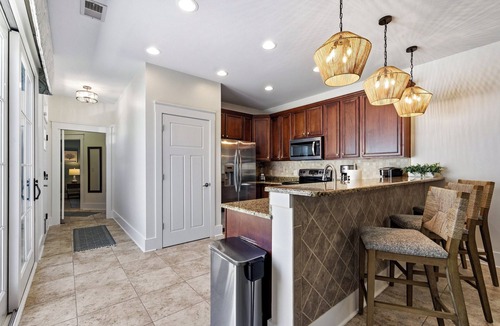 Windy Hill House | North Beach Resort private beach cottage-walk to ocean, resort pools & gym!