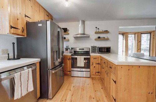 Alpine Meadows House | North Lake Hideaway | Prime Locale for Outdoor Fun