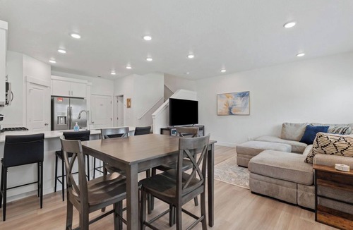 Ogden House | North Ogden Townhouse Near Ski Resorts + Dog Friendly