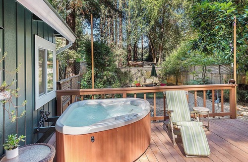 Northwood Cabin | Northwoods Serenity Charming Cabin-Perfect getaway spot