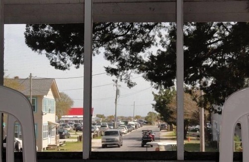 Ocean Drive Cottage | Nostalgic Cottage-Best Porch View in OD! Steps to the Beach & Main Street