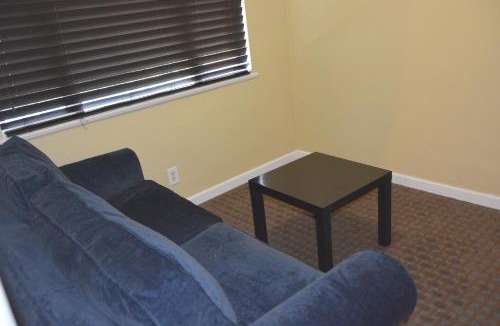 San Roque Hotel | Oasis Inn and Suites
