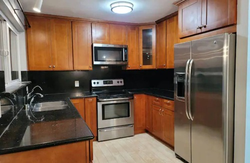 University South House | Oasis to Love in Downtown Palo Alto #659