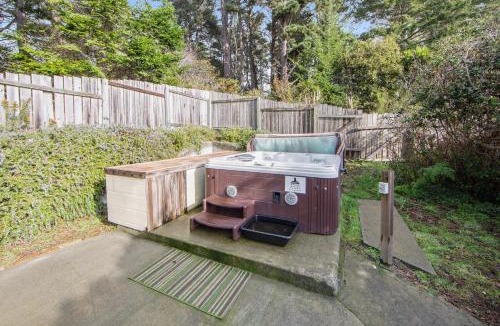 Mendocino House | Ocean Trails