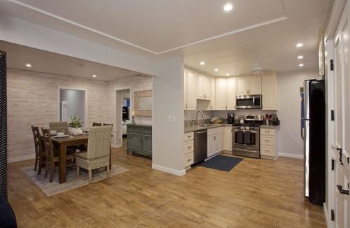 South Mission Beach House | Ocean View! One house to Beach, Clean and Spacious -South Mission
