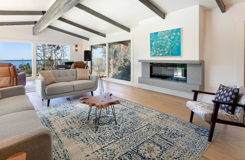 Rancho Palos Verdes House | Ocean-view luxury home with oversize heated pool in Rancho Palos Verdes