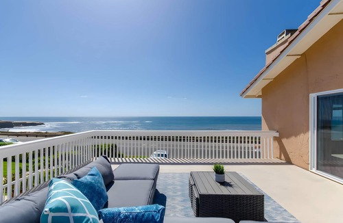 Sunset Cliffs House | Oceanfront Balcony Deck + Private Backyard + Prime Location | Sunset Cliffs