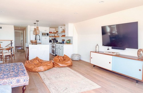 Sunset Beach Condo | Oceanfront Penthouse On Sand - Epic Views/Sunsets!