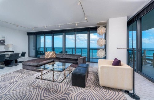 City Center Apartment | Oceanfront Private Residence at South Beach - 828