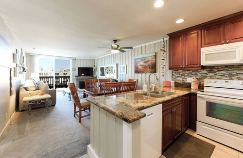 Townsite Condo | Oceanside Beach Condos
