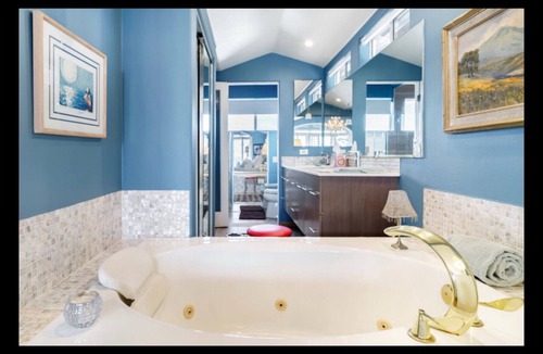 Belmont Shore House | Oceanview three-story townhouse Three bedrooms