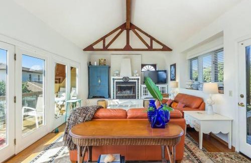 Terramar House | Oceanview, Walk To Beach, Fire Pit