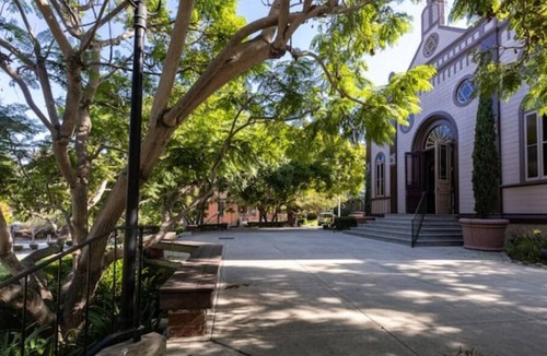 Old Town House | ❤️ of Old Town. Walk to All. Parking. Cable+Fast WiFi