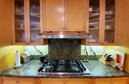 Encinitas House | Olivenhain Mini Estate in quiet area less than 12 mins from several beaches.