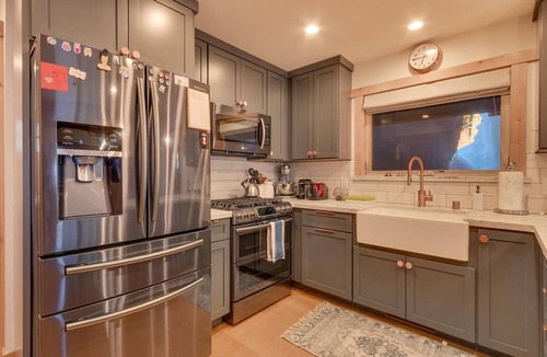 Olympic Valley House | Olympic Valley Hideaway - Newly Remodeled Cabin with Private Hot Tub