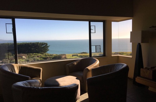 Bodega Bay House | ON A BLUFF WITH 180 DEGREE CLOSE WATER VIEWS SHORT WALK TO THE BEACH