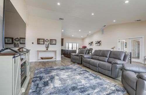 Victor House | On-Site Winery Rural Plymouth Getaway!