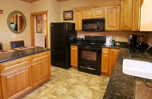 Pigeon Forge Resort | One Bedroom Luxury Condo, Pigeon Forge, TN 1980614