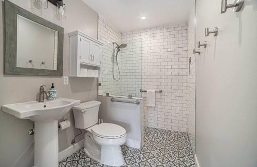 Lincoln Acres House | One bedroom retreat full kitchen/laundry 1GB Wi-Fi