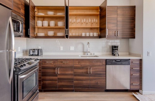 Civic Center Apartment | Open Hayes Valley 1BR w/on-site Retail, Theater & Pool, by Blueground