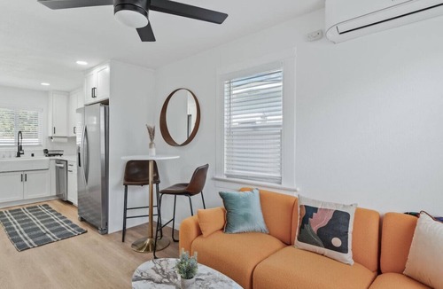 Logan Heights House | Orange Blossom -2BR Free Parking