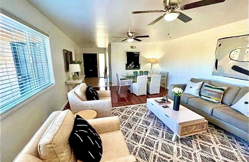 Orange House | Orange Gem I Disney I Chapman I Cozy 2Bedroom Homenn