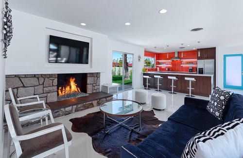 Tahquitz River Estates House | Orangetini Mid-Century Hollywood Regency Style Retreat - Last Minute Specials!