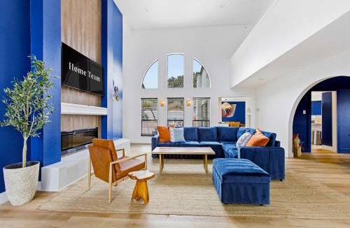Medical Center District House | Outdoor Oasis - Poolside Movie Nights - Sleeps 16