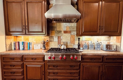 Palm Springs House | Outdoor Shower, Swim-Up Wetbar, Spa, Putting Area, Firepit, EV Charger