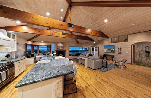 North Pacific Beach House | Pacific Beach Oceanfront Compound with Casita