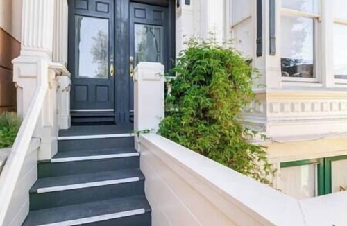Pacific Heights House | Pacific Heights Grand Elegant Studio
