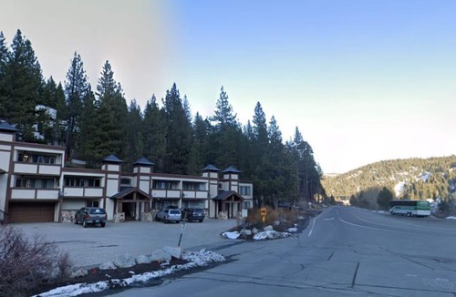 Olympic Valley House | Palisades Tahoe Ski Condo # 11 - Remodeled 2 BR, Walking Distance to Lifts & Village