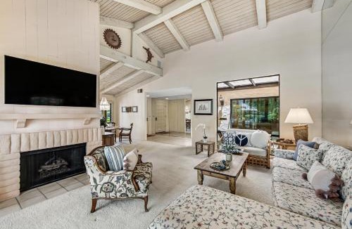 Palm Desert Apartment | Palm Desert Charm Permit