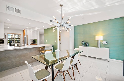 Downtown Palm Springs Condo | Palm Springs Downtown Mid-Century 2BR/2 Bath Condo. Pool, Hot Tub. Villa Alejo