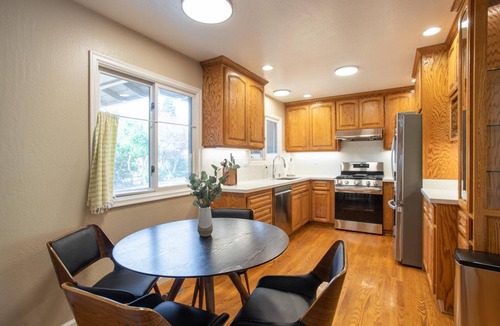 Barron Park House | Palo Alto 4BR w/Garage, nr Upscale Dining & Boutiques, by Blueground