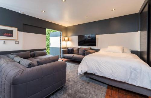 Community Center House | Palo Alto Cottage by Stanford & Tech Companies