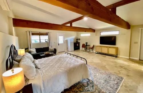 Alpine Apartment | Peaceful adobe villa with private hot tub