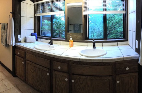 Los Gatos Apartment | Peaceful Gorgeous View U1 in 45acre Redwood Retreat WiFi