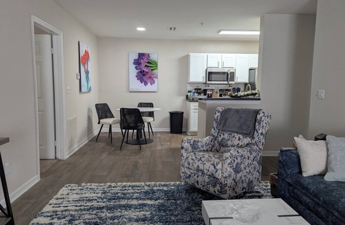 Southside Condo | Peaceful Mayo Condo - 5 Min to Mayo, Pool & Gym, Beach & UNF Nearby