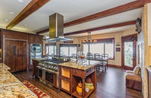 Sierra Cedars Cabin | Peak of Perfection at Bretz Mountain III