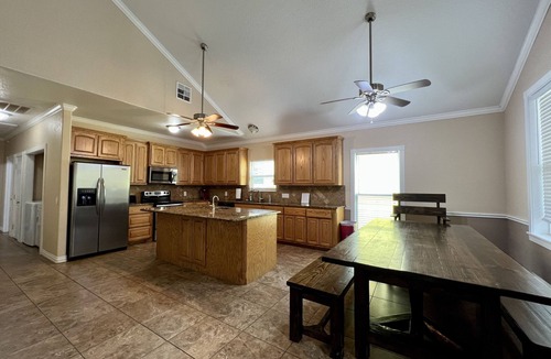 New Braunfels House | 'Penthouse' #1- right on the water, with direct private river access.