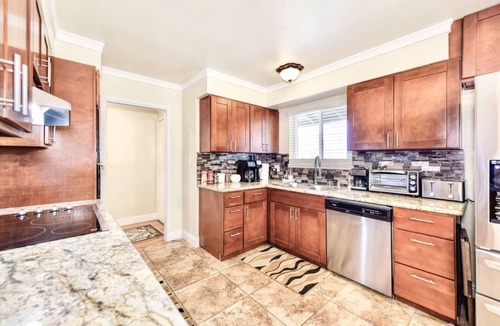 Southwestern Sacramento House | Perfect Private Sacramento Retreat Near Downtown!