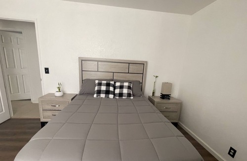 Hesperia House | Pet Friendly Home perfect for traveling Nurses. Located near several Hospitals