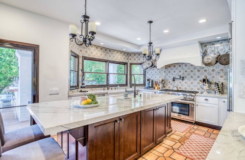 The Mesa House | Pet-friendly luxury estate in The Mesa, 360-views in South Palm Springs